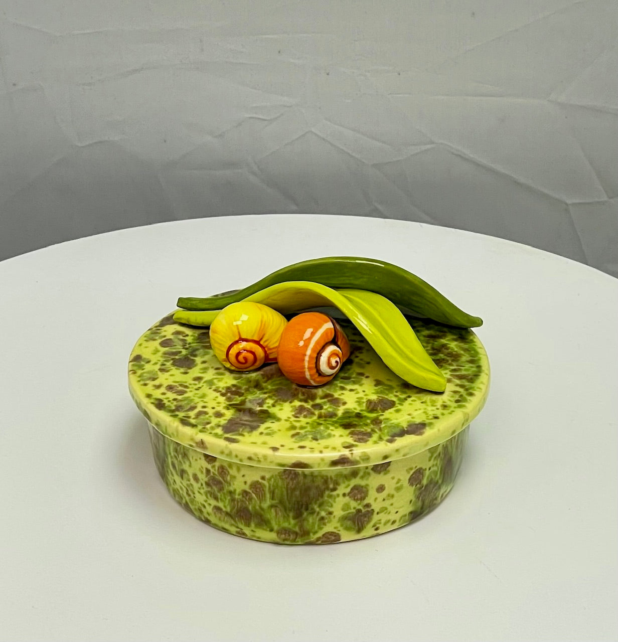 Ceramic Jewelry box Handcrafted Chromatic Polymita Green