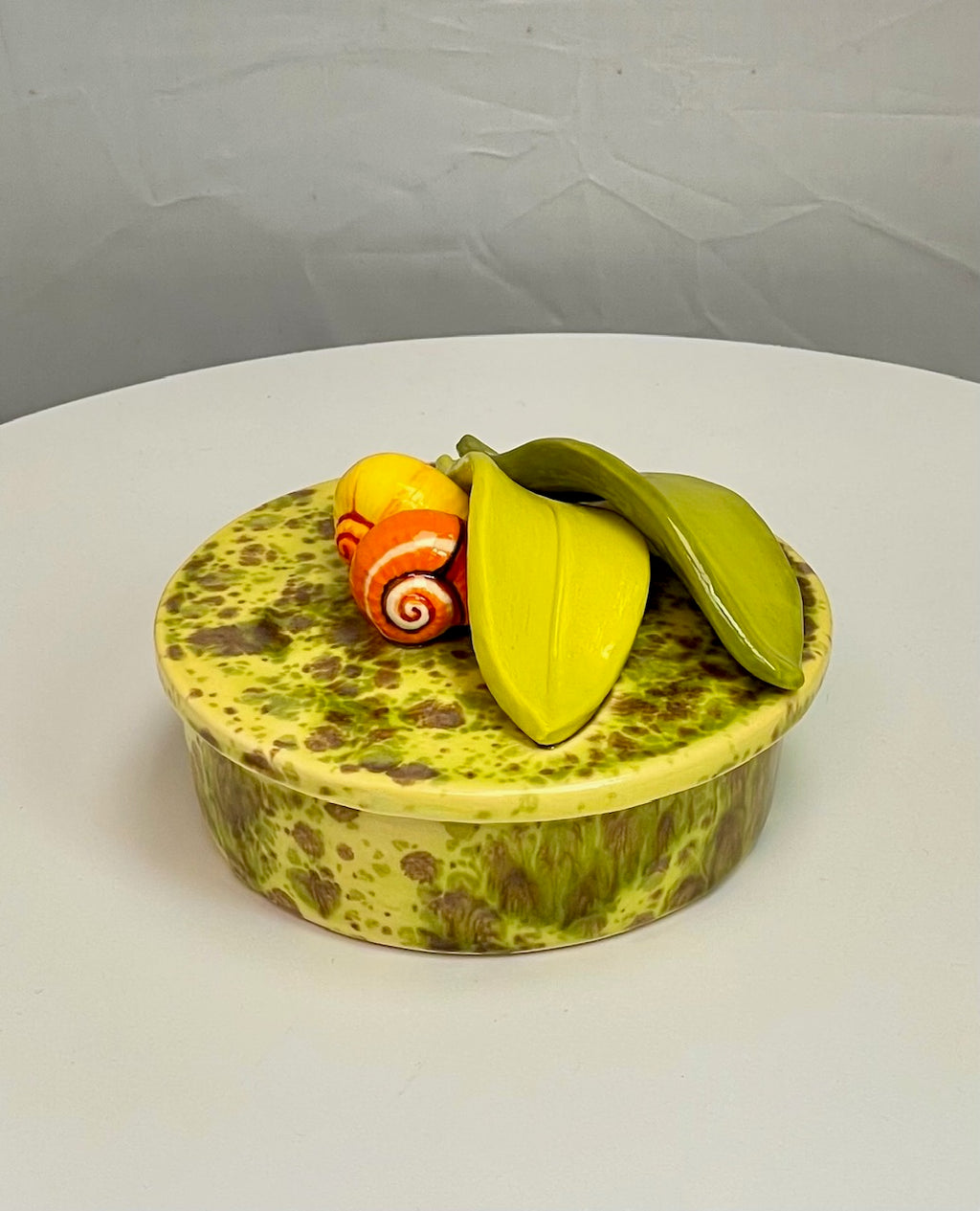 Ceramic Jewelry box Handcrafted Chromatic Polymita Green