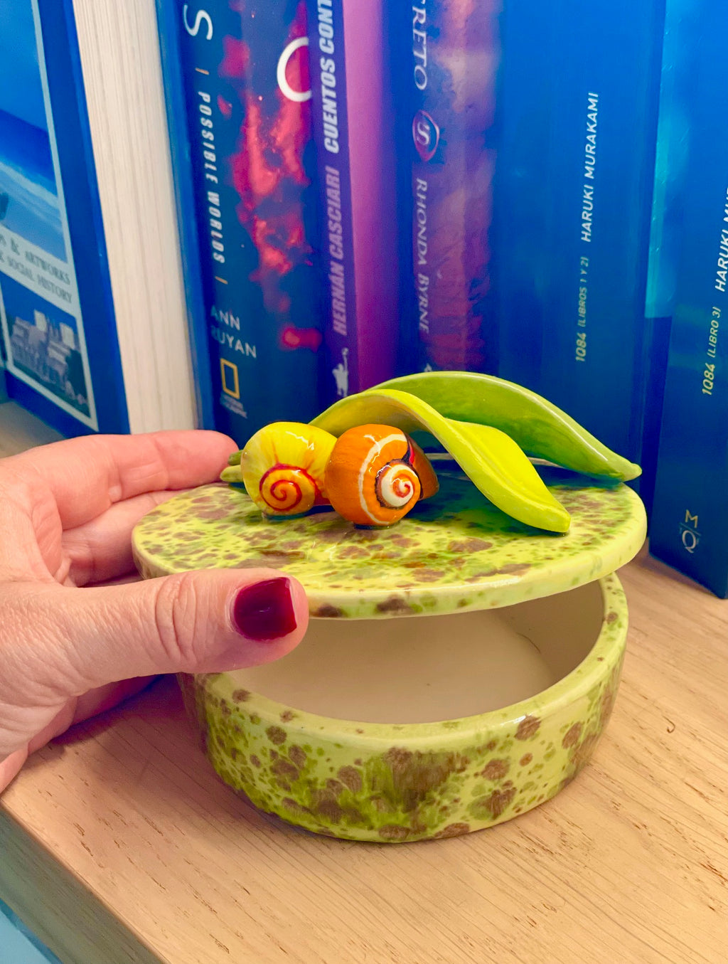 Ceramic Jewelry box Handcrafted Chromatic Polymita Green