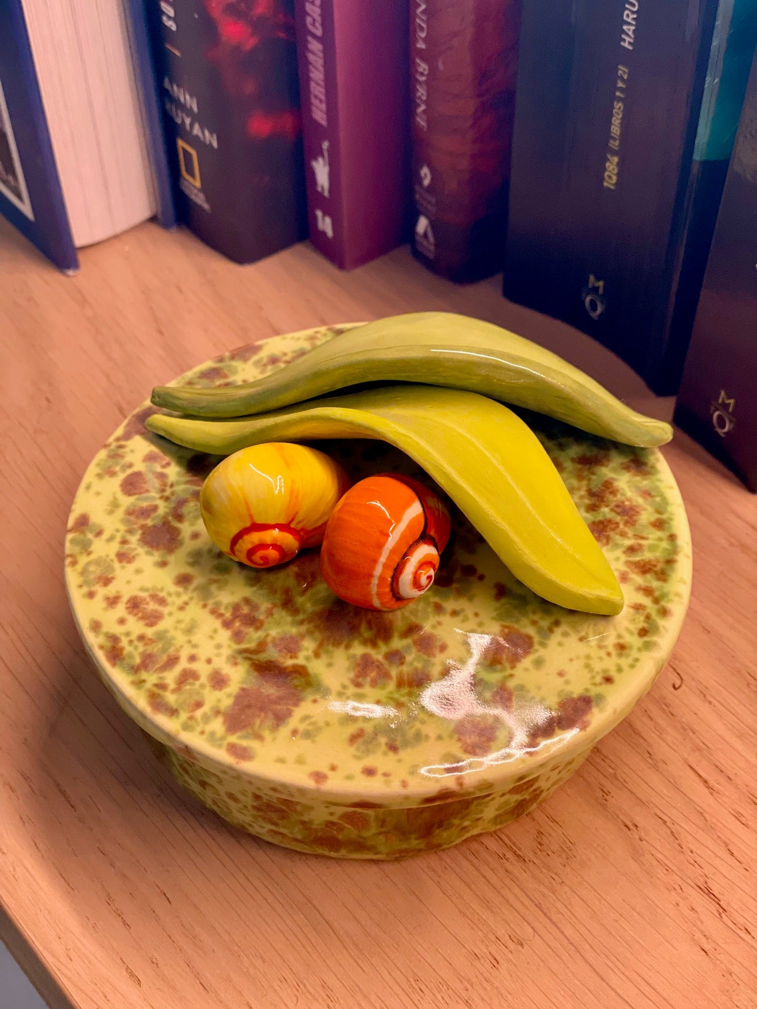 Ceramic Jewelry box Handcrafted Chromatic Polymita Green