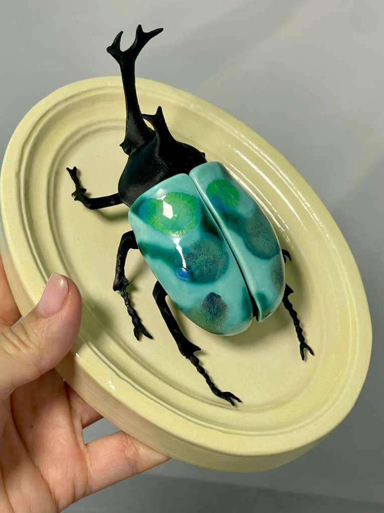 Chromatic Beetle Life