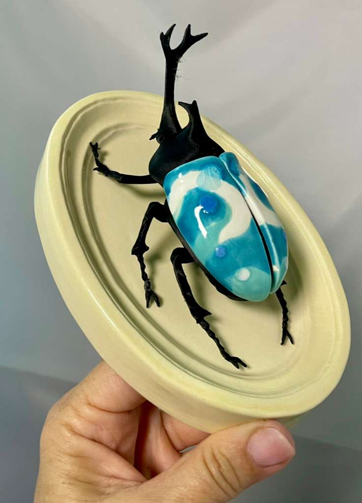 Chromatic Beetle Breeze