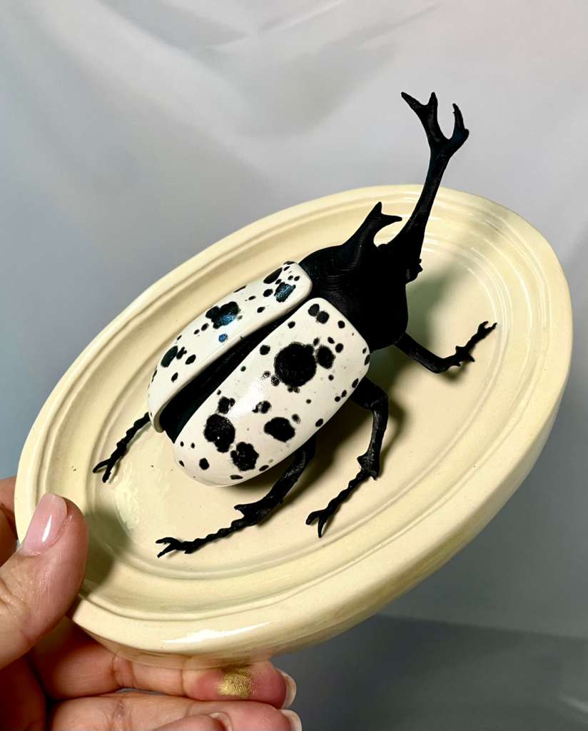Chromatic Beetle Dalmatian Ink