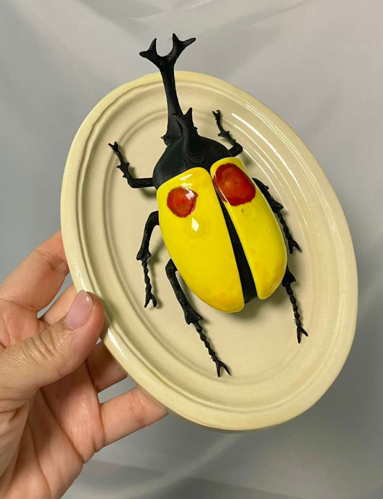 Chromatic Beetle Love Stroke
