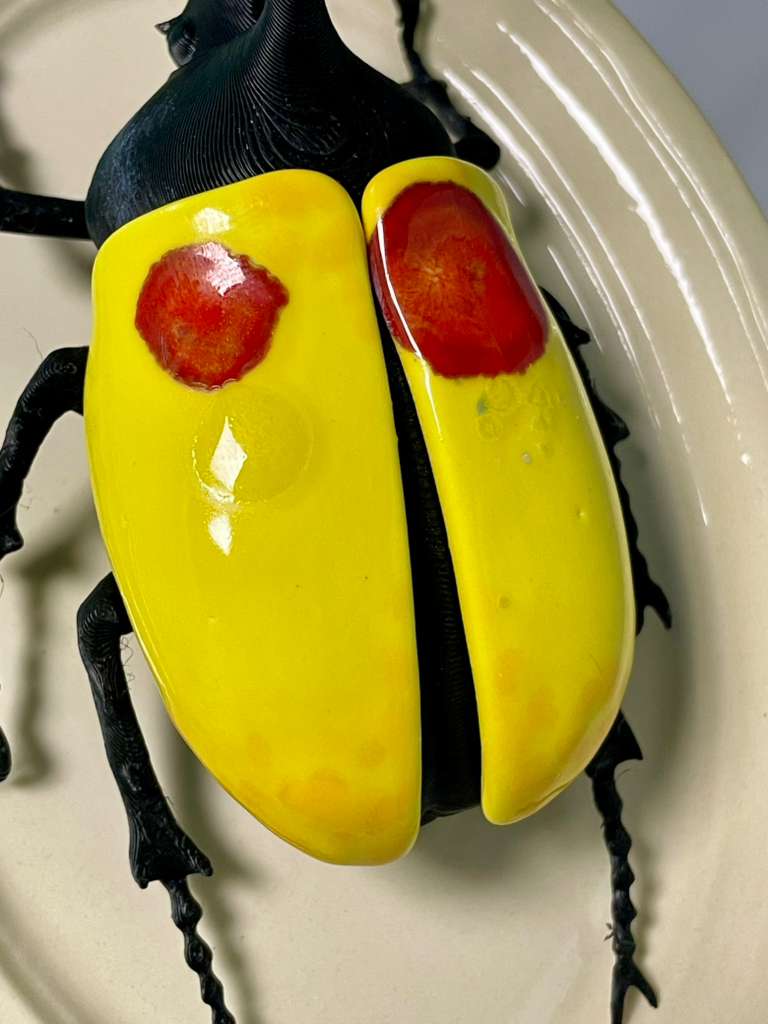 Chromatic Beetle Love Stroke