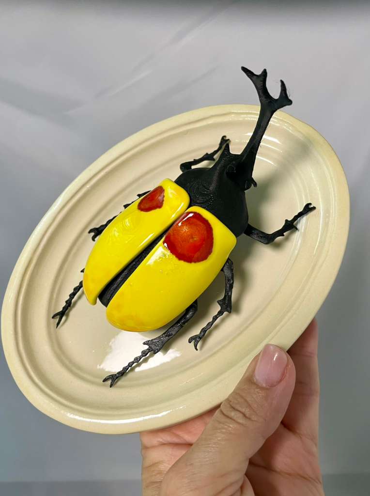 Chromatic Beetle Love Stroke