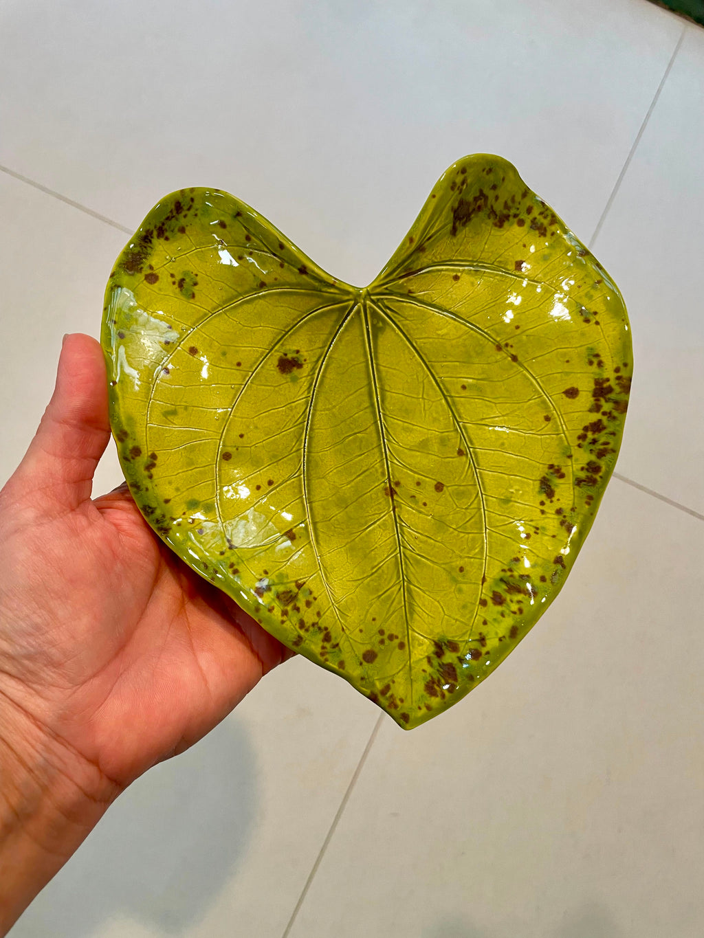 Unique Ceramic Leaf Tray Chartreuse